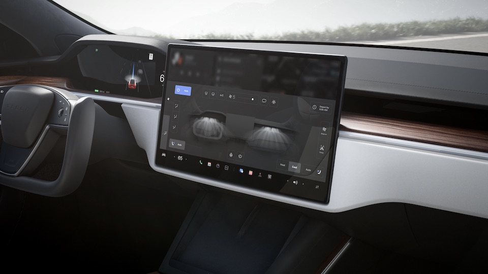 Cockpit-Ansicht eines Tesla Model S