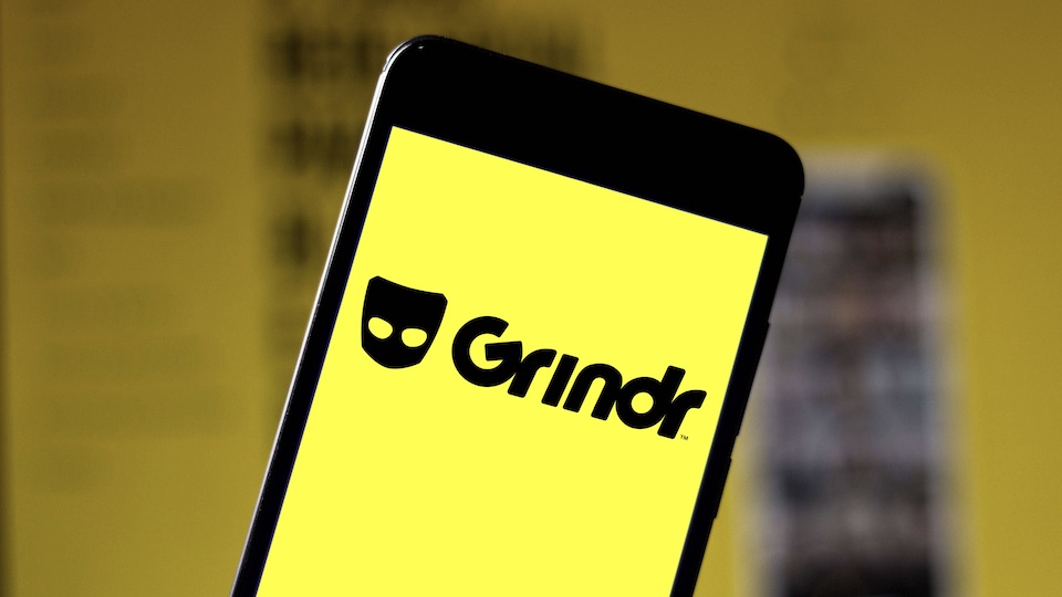 Grindr-Logo auf einem Smartphone